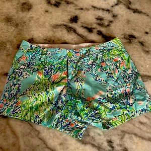 Lilly Pulitzer size 12 Callahan chino short multi color